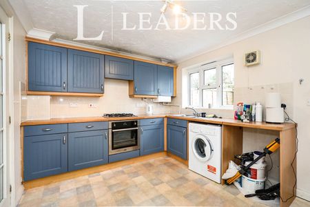 2 bedroom house to rent Butterfields, Wellingborough, NN8 - Photo 5