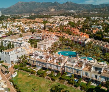 Semi-Detached House in Bahía de Marbella - Photo 5