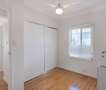 Coastal Living Opposite Pumicestone Passage - Photo 4