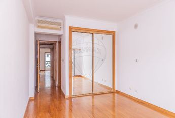 Apartamento T3 em Lisboa