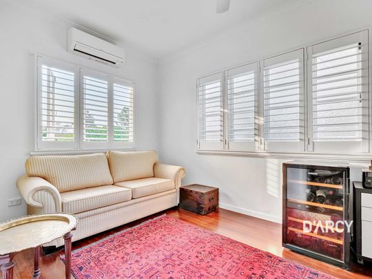 44 HILDA ST - Photo 1