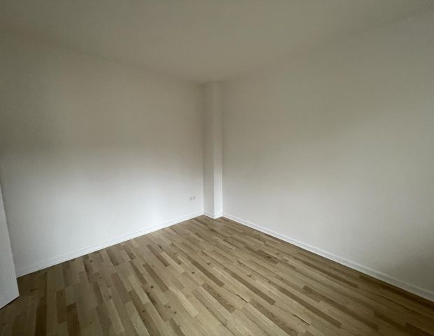 Schöne 2-Zimmer-Wohnung mit Balkon - komplett renoviert! - Photo 1