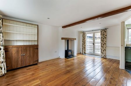 2 bedroom semi-detached house to rent - Photo 3