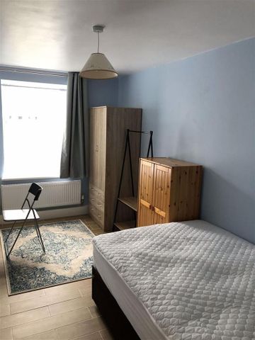 2 bedroom property to rent - Photo 3