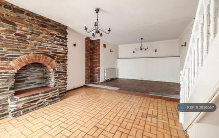 4 bedroom terraced house to rent - Photo 5