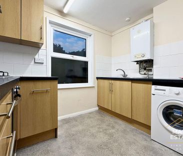 3 bedroom maisonette to rent - Photo 3