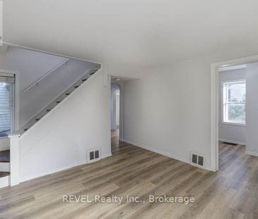 389 GLENDALE AVENUE, St. Catharines, Ontario, L2T1C3 - Photo 6