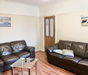 1 bedroom in a house share to rent - Photo 1