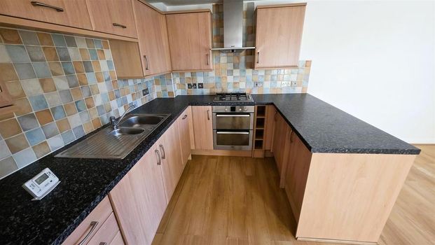 1 bedroom flat to rent - Photo 1