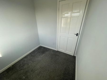 3 bedroom detached house to rent - Photo 2