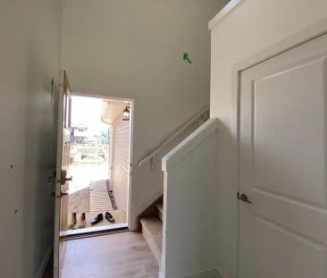 Double Garage 603 Orchards Boulevard Southwest — Entire House - Photo 5