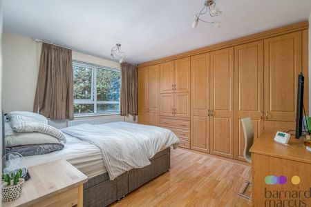 Hendon Lane, . - Photo 3