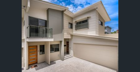 Perfectly Positioned Modern Townhouse! - Photo 4