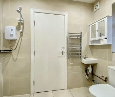 1 Bed Detached House, Portswood Road, SO17 - Photo 6