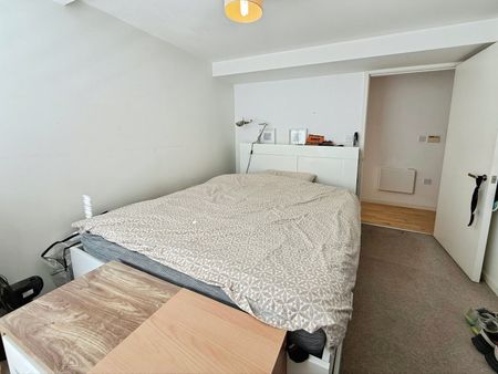 2 bedroom apartment to rent - Photo 5