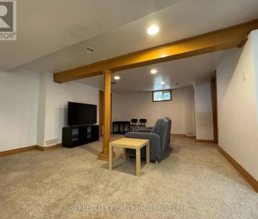 924 VALETTA STREET S - Photo 1