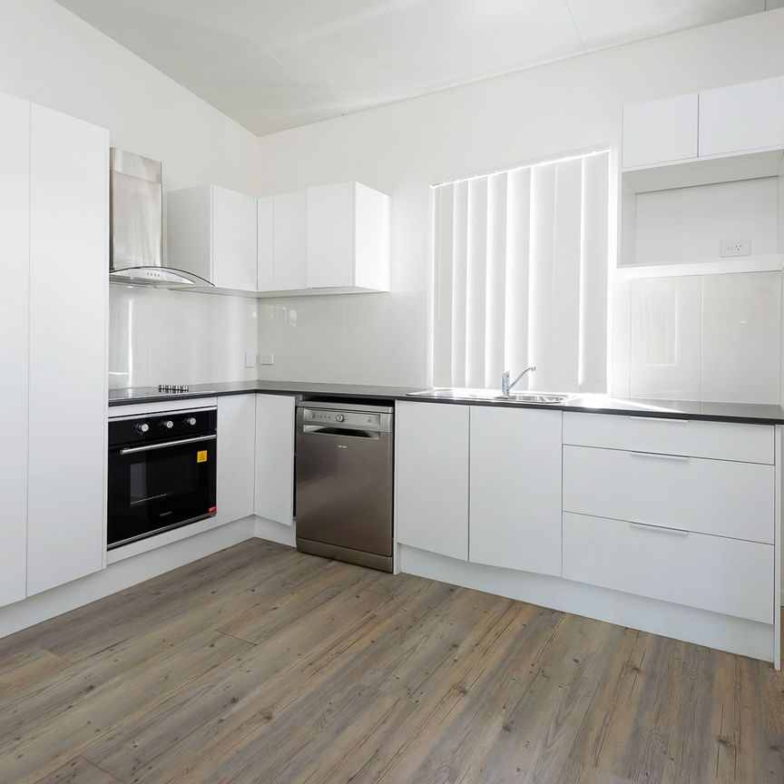 Delightful 2-bedroom Granny Flat - Photo 1