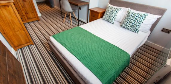 1 bedroom in a house share to rent - Photo 2