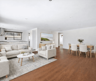 Light-Filled 2 Bedroom Residence on Its Own Private Level - Upstair... - Photo 1