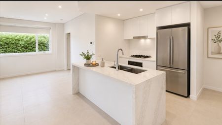 27/24-26 Robilliard Street, Mays Hill NSW 2145 - House For Rent | Domain - Photo 3