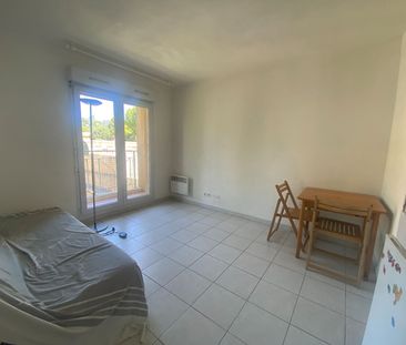 Location Appartement 1 pièce 18m² - Photo 2