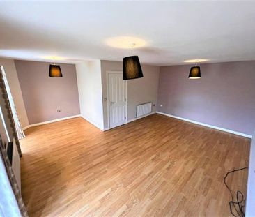 3 bedroom detached house to rent - Photo 2
