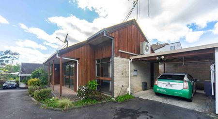 Prime Hamilton Living - Clifton Terrace Townhouse for Rent - Photo 4