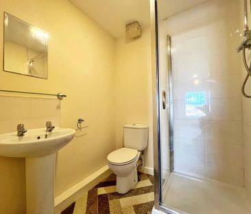 2 bedroom apartment to rent - Photo 4