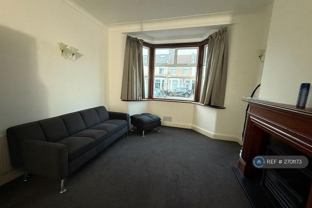 3 bedroom terraced house to rent - Photo 1