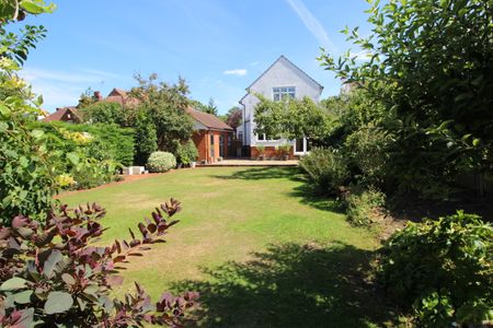 Priests Lane, Old Shenfield - Photo 3