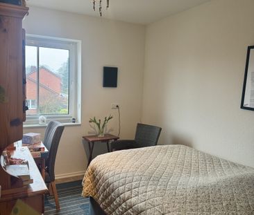 Wohnen am Philippsburger-Park! Gemütliche 3-Zimmer-Oberwohnung in L... - Photo 4