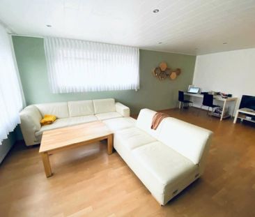 Möblierte 2-Zi.-Wohnung inkl. EBK in idyllischer Lage von Ahorn OT ... - Photo 1