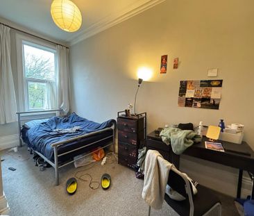 4 bedroom terraced house to rent - Photo 3