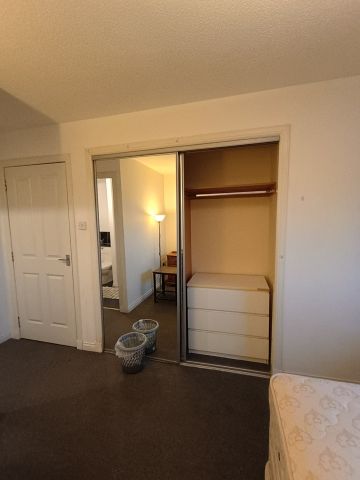 Room in a Shared Flat, Silvergrove Street, G40 - Photo 5