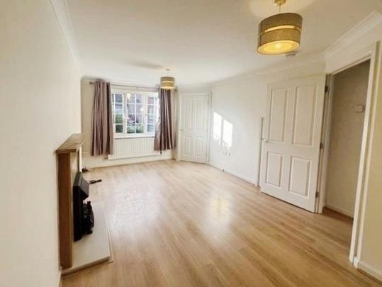 3 bedroom semi-detached house to rent - Photo 1