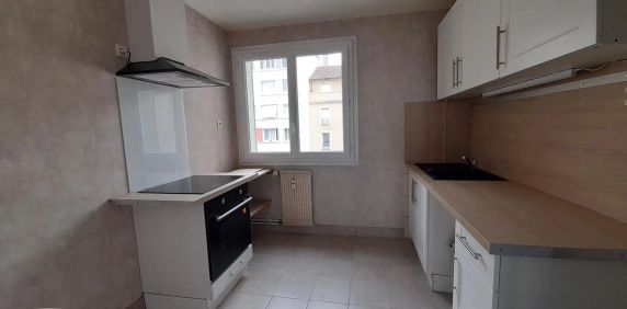 Appartement à louer 2 pièces 56.08m² - Photo 2