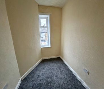 Lyndhurst Road - Photo 5