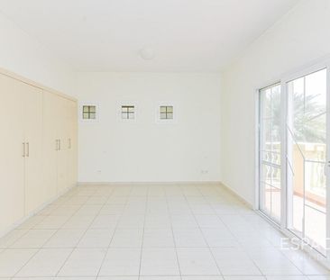 Exclusive | Springs 8 | Vacant 3E Villa - Photo 6