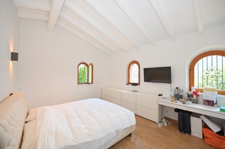 Charming Villa for rent in Montagnola with Garden and Lake View - Foto 5