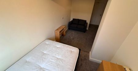 Room 2, Railway House, Balm Road, Hunslet, Leeds, LS10 2HU - Photo 5