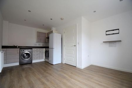 2 bedroom terraced house to rent - Photo 2