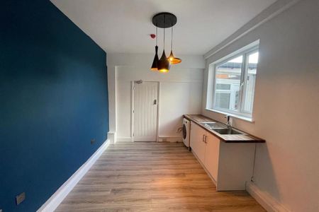 1 Bedroom Shared House - Photo 5