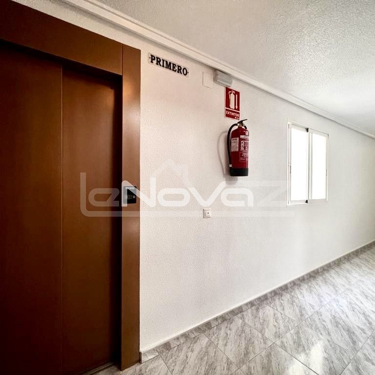 2 bedroom apartment ideally located in the center of Torrevi - Photo 1