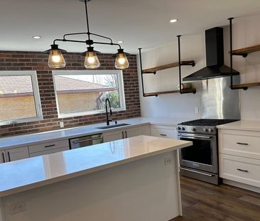 For Lease - 747 GLENFOREST Street Unit# Main, Oshawa, Ontario - Photo 1