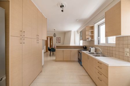 Comfortable 3BR Family Residence in Agia Paraskevi - Photo 5