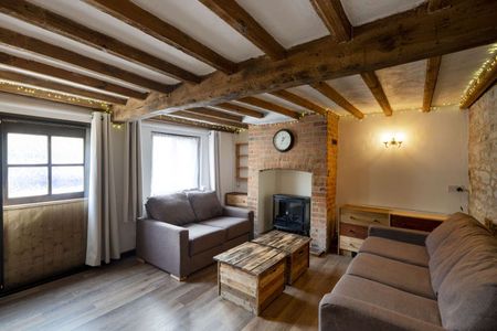 Grove Road, Bladon, Woodstock, Oxfordshire, OX20 - Photo 2