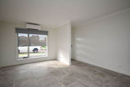 4A McLaren Avenue Lucknow VIC - Photo 5