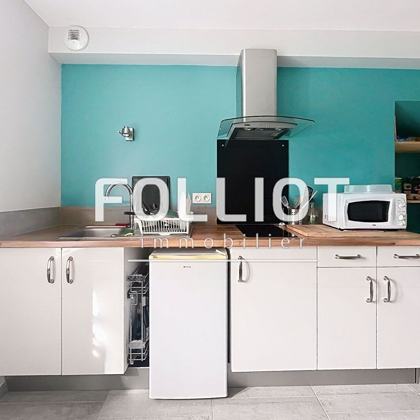 A louer : Appartement T1 Meubl� � Fougeres - R�f.2306CV - Photo 1