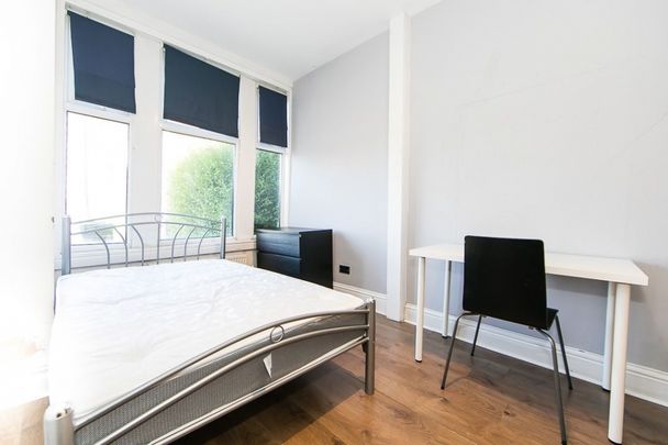 B Hartley Avenue, Woodhouse, Leeds - Photo 1