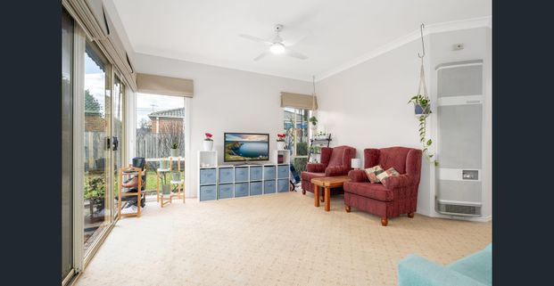 Low Maintenance 3 bedroom home! - Photo 1